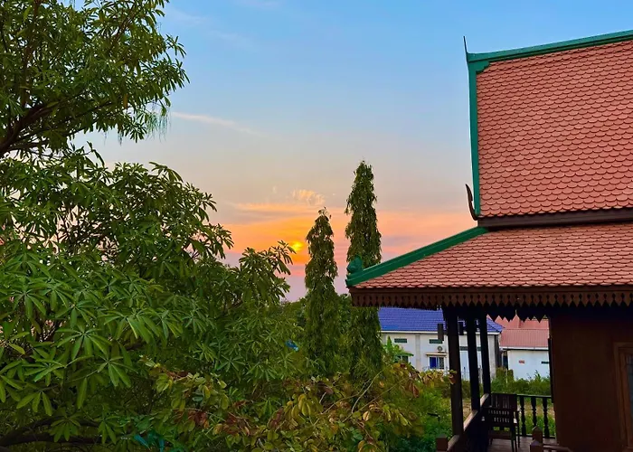 Sala Khmer Heritage - Traditional Wooden House
